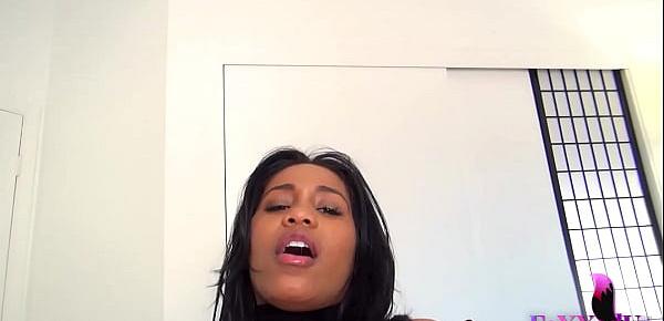  Dick Milking Cutie Jenna Foxx Gets Cum All Over Her Mouth And Chin!